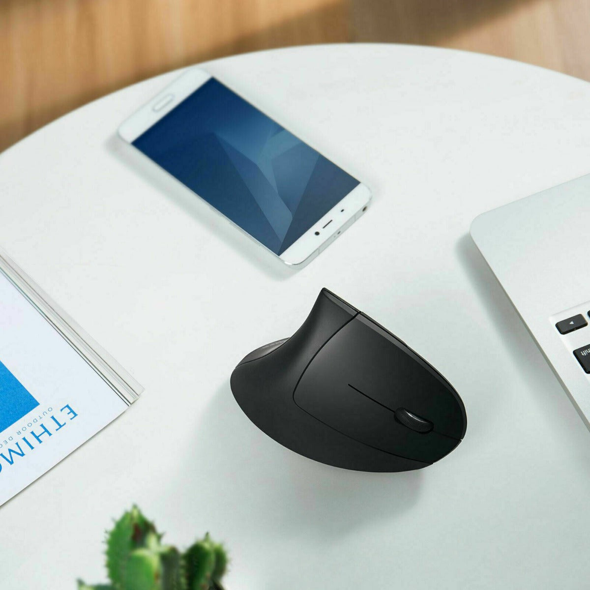 Ergonomic Vertical Wireless Mouse