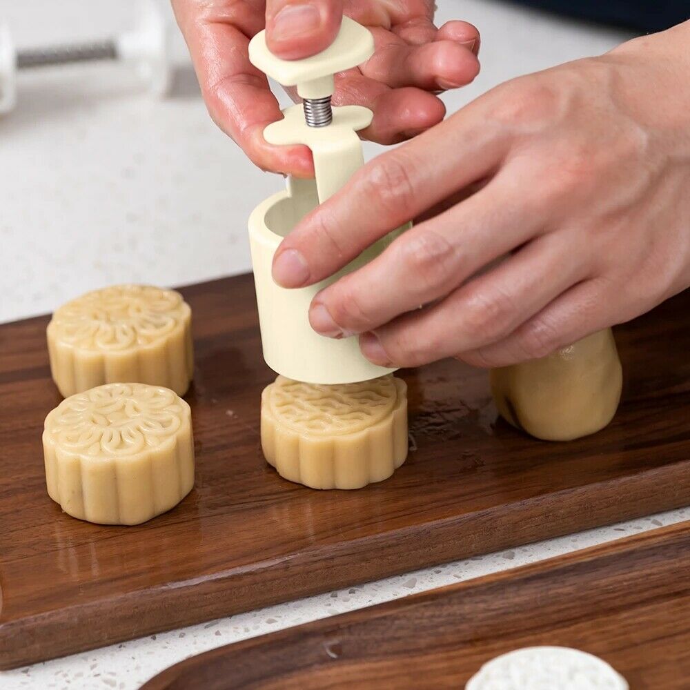 10Pcs/set Cake Mould With Stamps